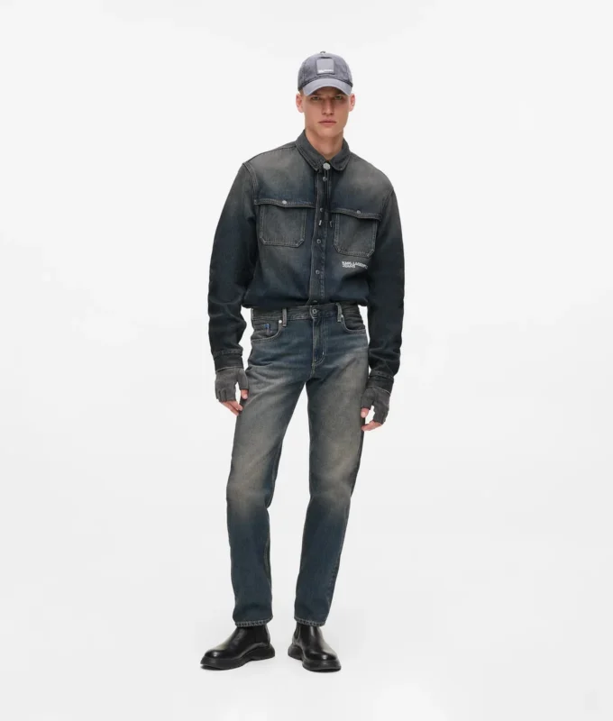 Afslappet denimskjorte