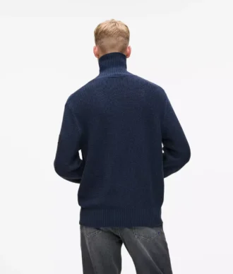 Afslappet rullekravesweater