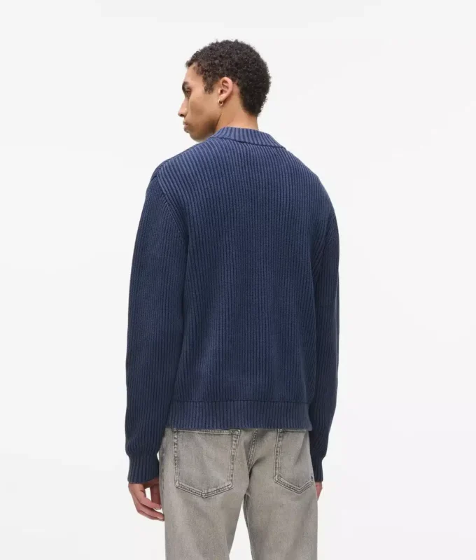 Afslappet sweater med halv lynlås