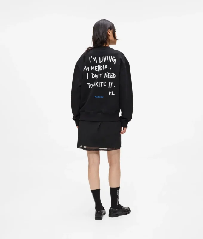 Afslappet sweatshirt med Karl-citat