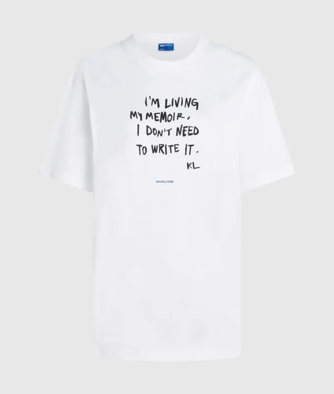 Afslappet T-shirt med Karl-citat
