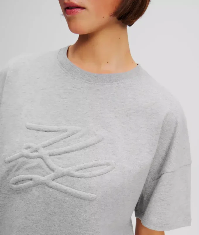 AUTOGRAPH T-SHIRT