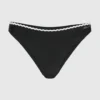 Bikiniunderdel med muslingekant