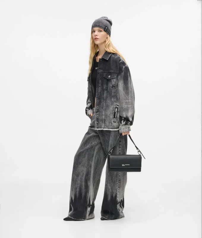 Bleget denimjakke