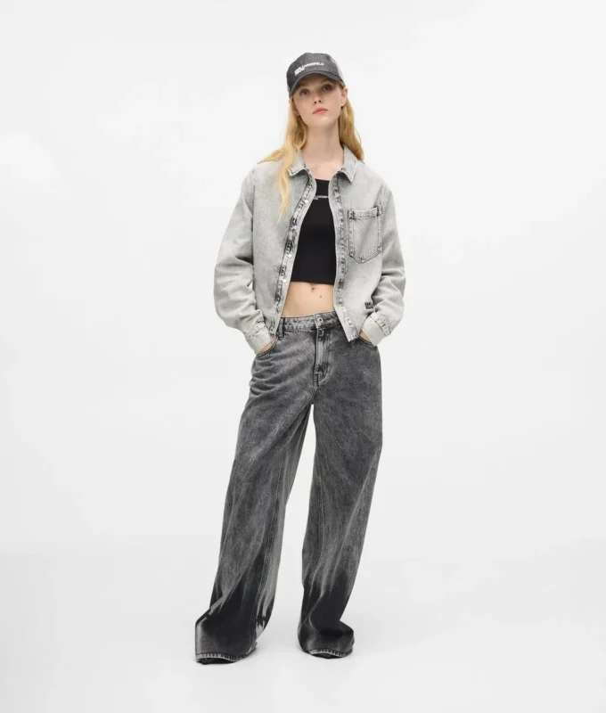 Bleget denimskjorte