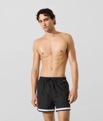 Boardshorts med kontrastpiping