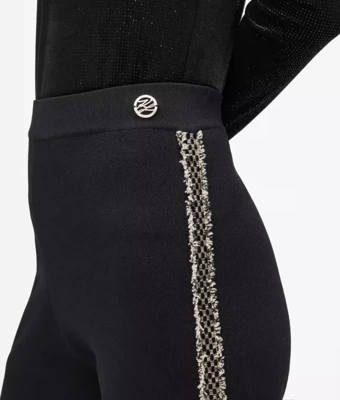 Bouclé-detaljerede strikkede bukser