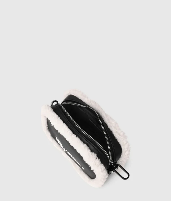 Crossbody-kamerataske i lammeskind