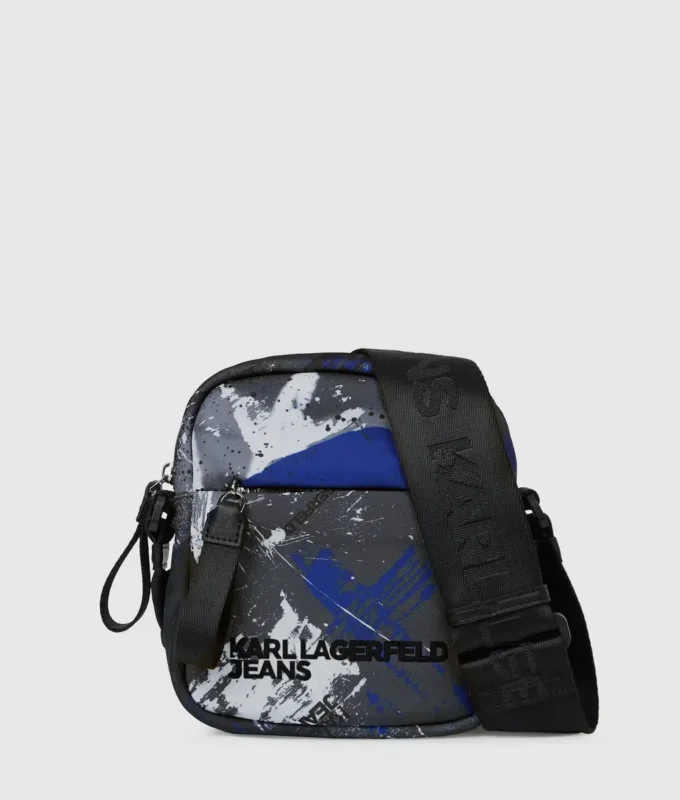 Crossbody-taske med graffititryk