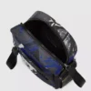 Crossbody-taske med graffititryk