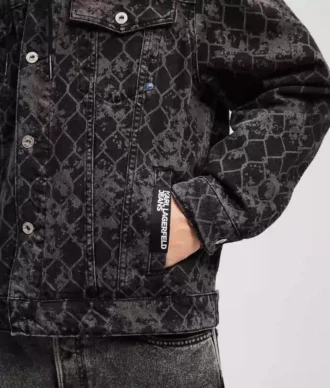 DENIMJAKKE MED ALL-OVER-PRINT