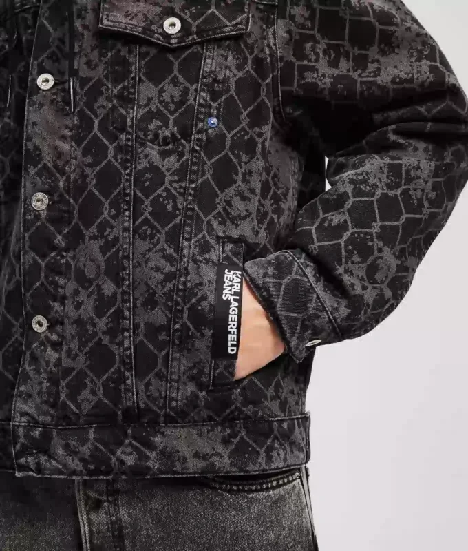 DENIMJAKKE MED ALL-OVER-PRINT