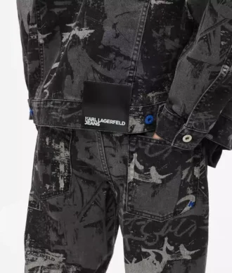 Denimjakke med malingseffekt