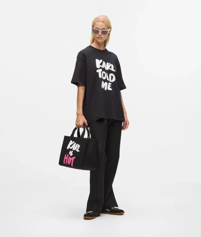Eksklusiv “Karl told me” afslappet T-shirt