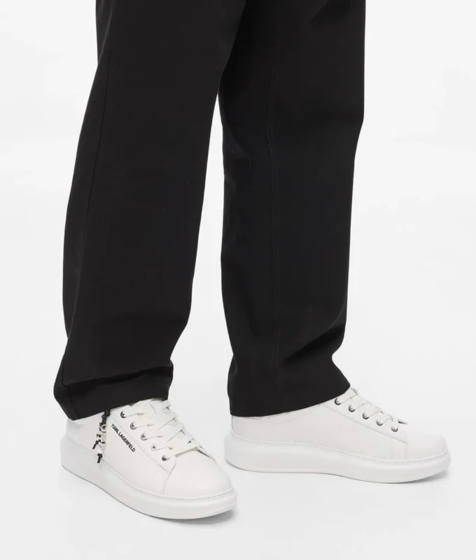 Eksklusive Kapri Ikon charm sneakers