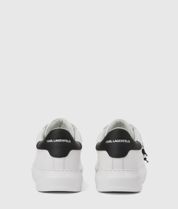 Eksklusive Kapri Ikon charm sneakers