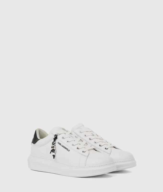 Eksklusive Kapri Ikon charm sneakers