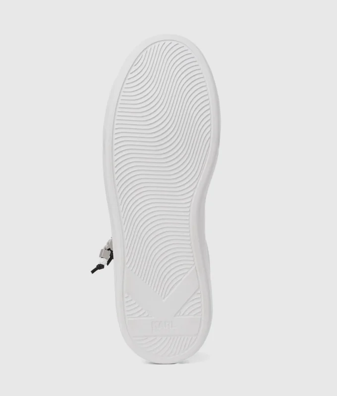 Eksklusive Kapri Ikon charm sneakers