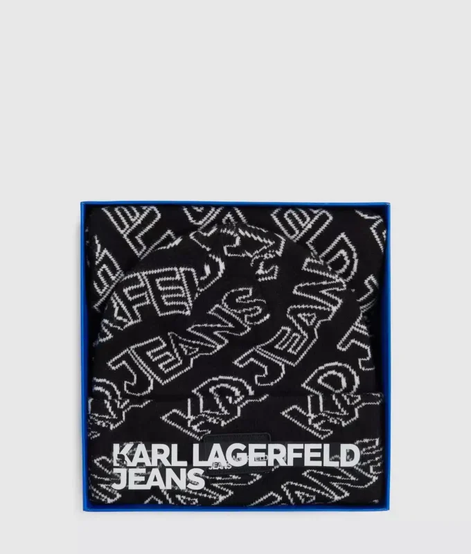 Gavesæt med logo-tørklæde og hue