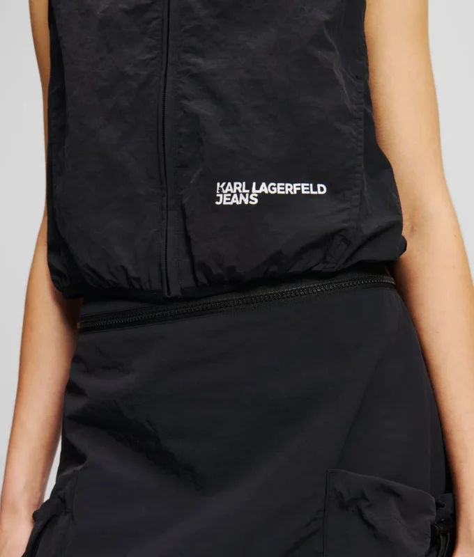 HÆTTET VEST