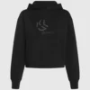 Hættetrøje med monogram og nitter