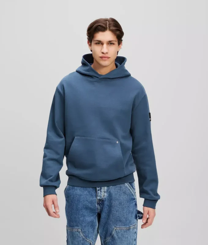 HOODIE MED PATCH-LOGO