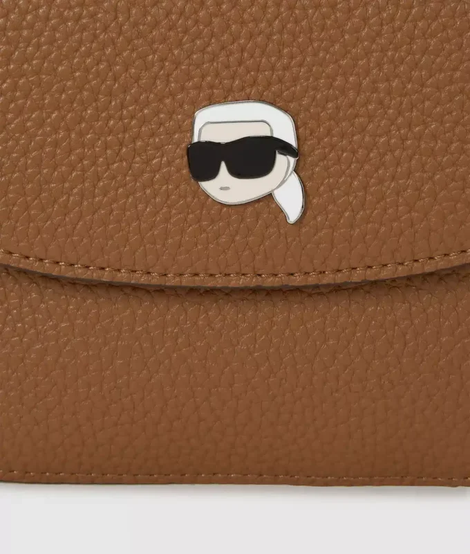 Ikon crossbody-taske i pebble-læder