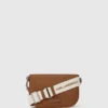 Ikon crossbody-taske i pebble-læder