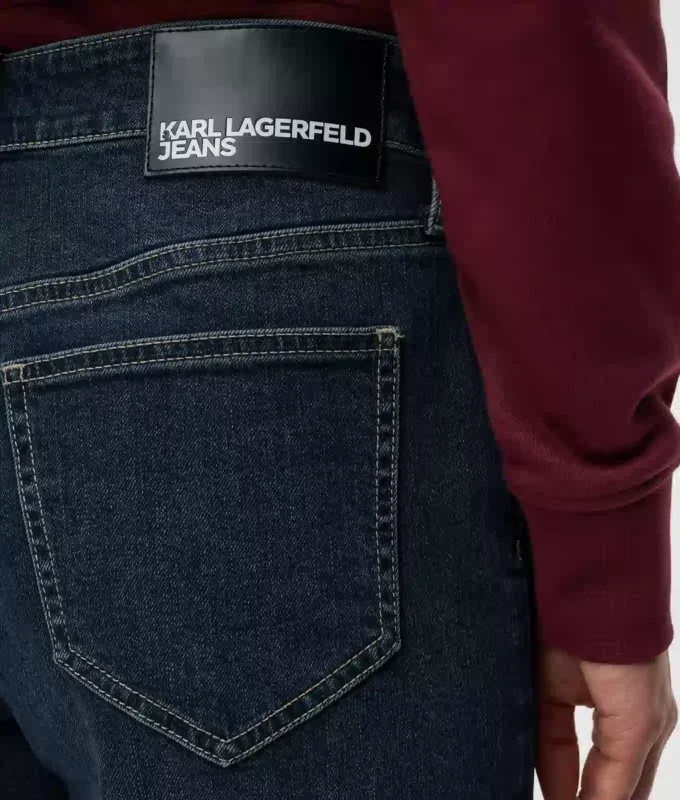 Jeans med høj talje og lige ben