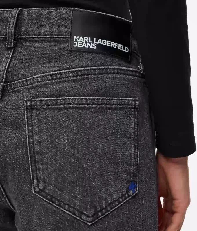 Jeans med høj talje og lige ben