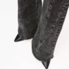 Jeans med høj talje og udvidede ben