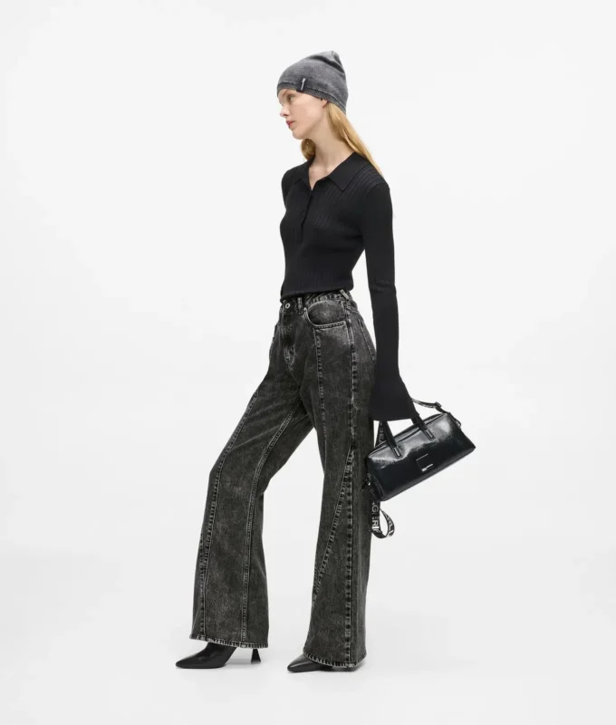 Jeans med høj talje og udvidede ben