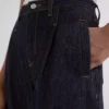 JEANS MED KONTRASTSTING OG BREDE BEN