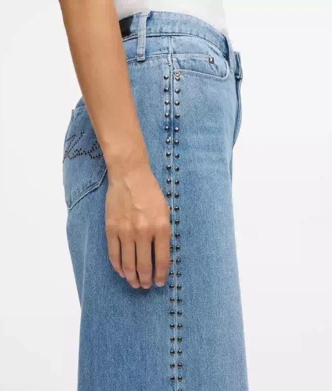 Jeans med nitter