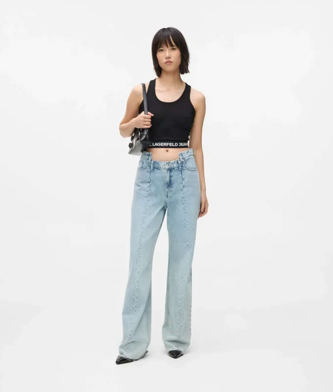 Jeans med søm og afslappet pasform i mellemhøj talje