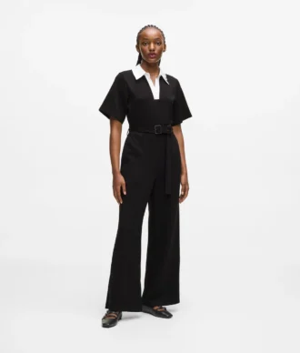 Jumpsuit med karakteristisk krave