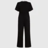 Jumpsuit med karakteristisk krave