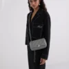 K/KUILT SKINNENDE LILLE CROSSBODY-TASKE