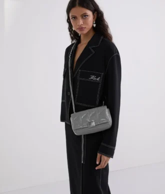 K/KUILT SKINNENDE LILLE CROSSBODY-TASKE