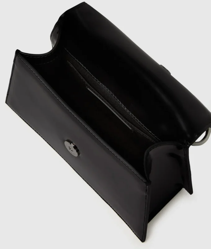 K/Signature lille crossbody-taske med nitter