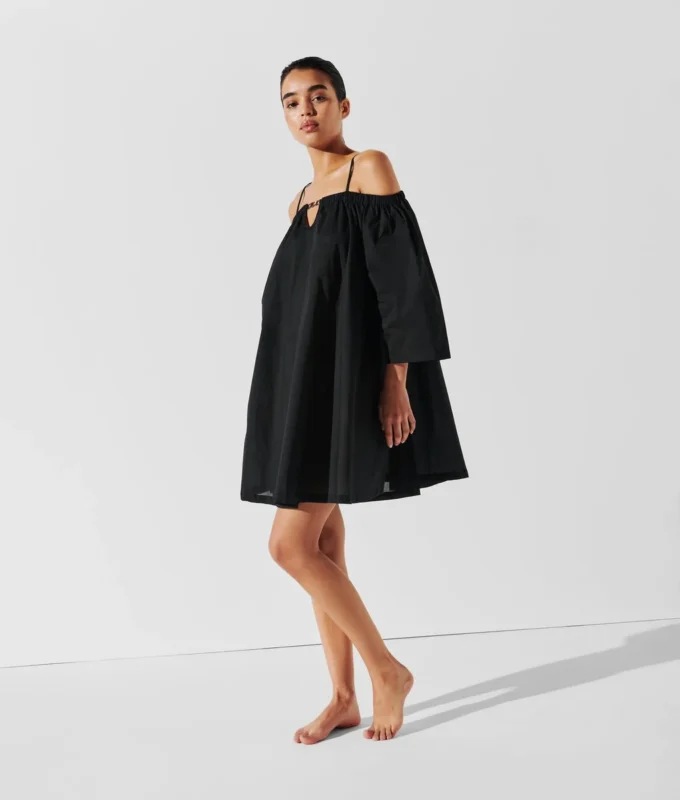 K/SIGNATURE OFF-SHOULDER STRANDKJOLE