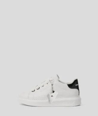 KAPRI NØGLEHALSKÆDE SNEAKERS