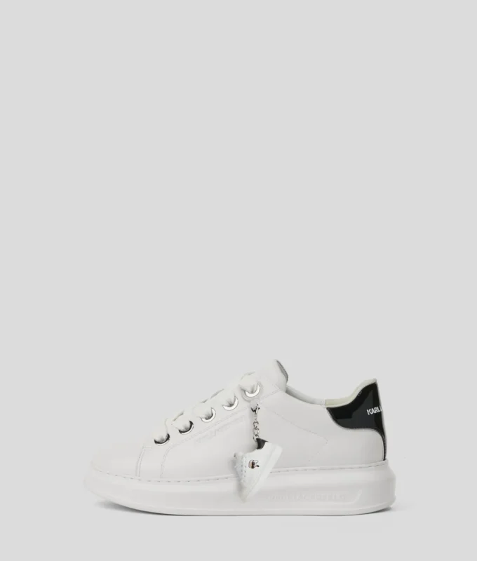 KAPRI NØGLEHALSKÆDE SNEAKERS