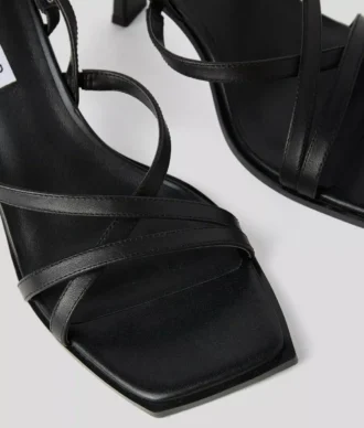 KARMEL SIGNIA SANDALER MED KÆDEBÅND OG HÆL