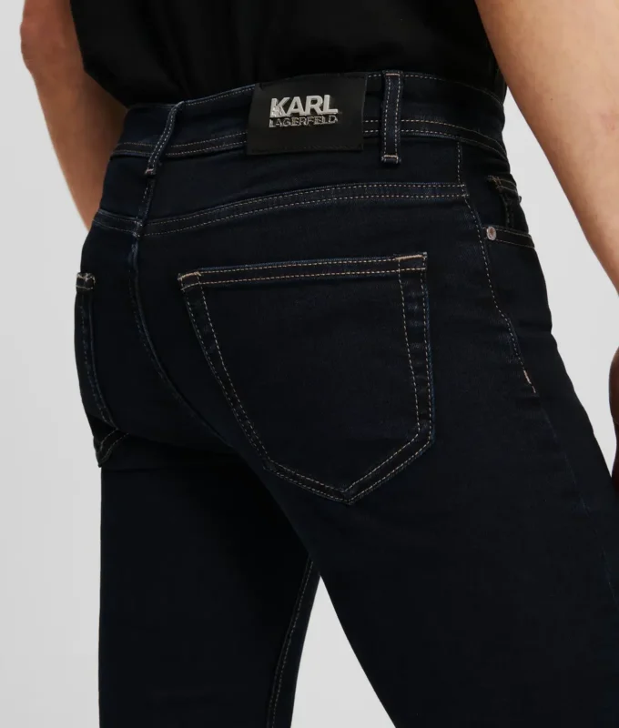 KLASSISKE JEANS