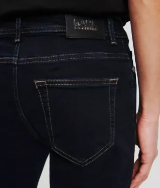 KLASSISKE JEANS