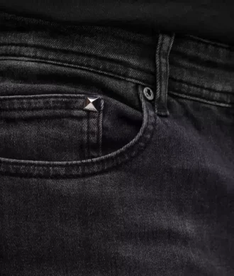 KLASSISKE JEANS