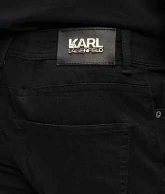 KLASSISKE JEANS
