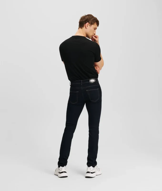 KLASSISKE JEANS