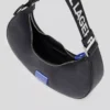 KLJ BOX LOGO HALF-MOON SKULDERTASKE